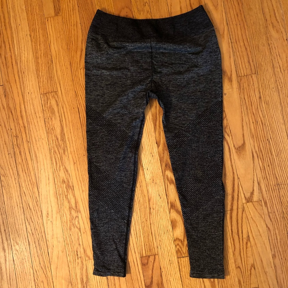 Super thick, great quality opaque Fabletics.